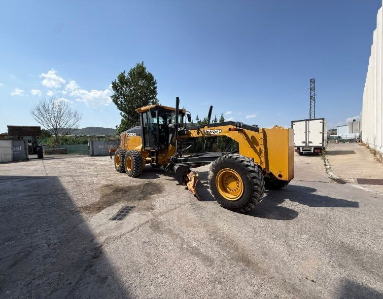JOHN DEERE 772GP AWD **REGISTERED**